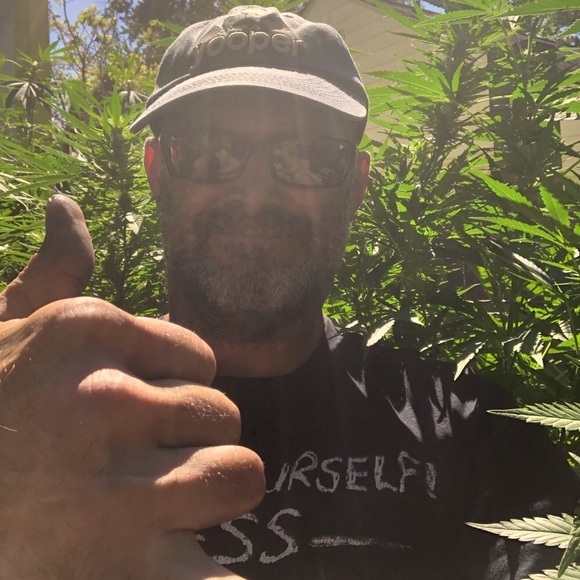 ✨🕺🏻✨ Meet your Posher, JM - Picture 10 of 11